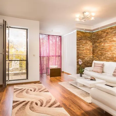 And Cozy Flat In The Center Appartamento